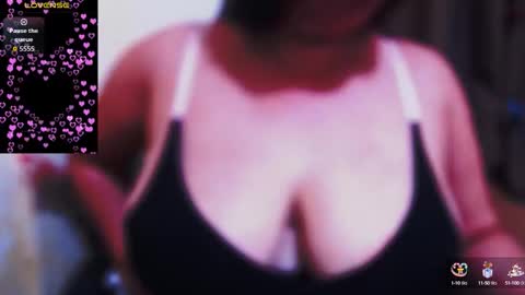 wildhotasianx online show from October 3, 11:24 pm