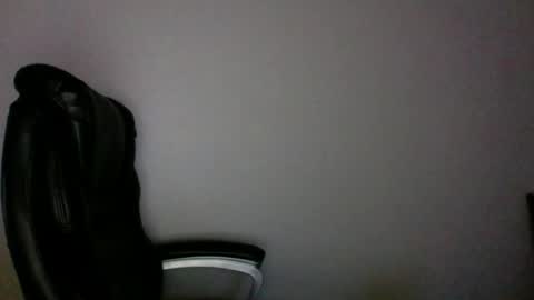 wildnight007 online show from June 18, 4:29 am