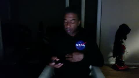 wildnight007 online show from February 23, 7:11 am