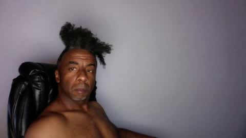 wildnight007 online show from June 17, 4:28 am