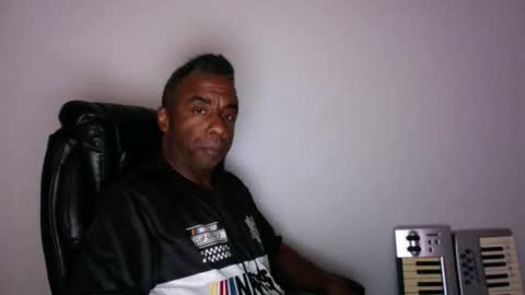 wildnight007 online show from May 26, 2:39 am