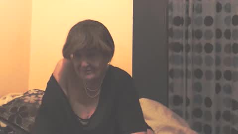 WildRedCat online show from November 19, 11:03 pm