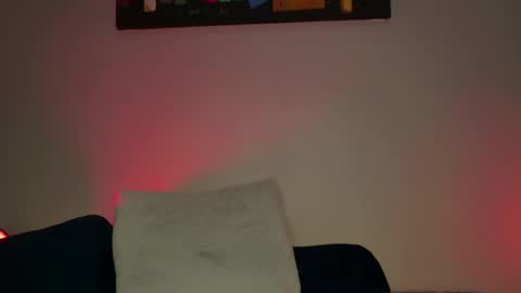 Snapshot of wildsouthernpeach chatting on October 6, 1:40 pm Ivy online show from October 6, 1:40 pm