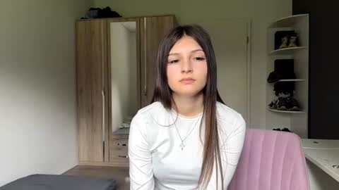 Mari online show from June 17, 9:36 am
