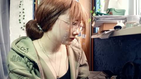 Phoebe online show from March 5, 11:19 am