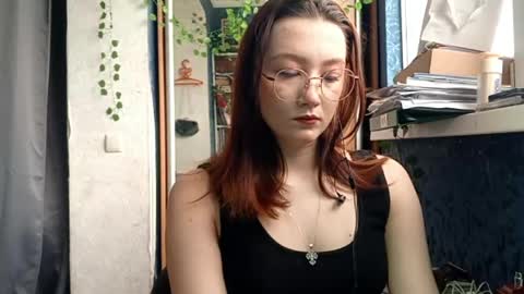 Phoebe online show from April 18, 11:23 am