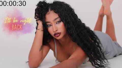 Snapshot of willow_hendrix chatting on September 25, 3:30 pm Ms Willow online show from September 25, 3:30 pm