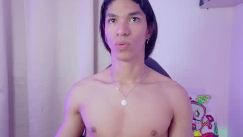 willy_veins online show from November 7, 11:34 am