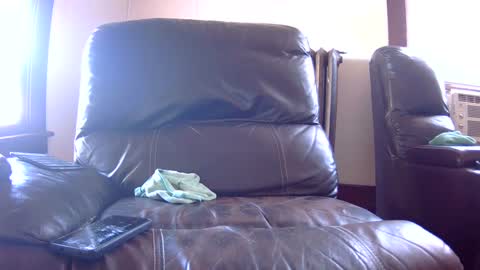 willydogg83 online show from September 25, 8:27 pm