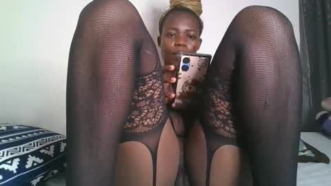 willyoubemine1 online show from December 22, 12:07 am