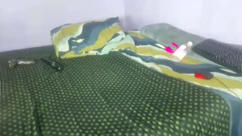 wilmaassylum online show from October 17, 7:12 am