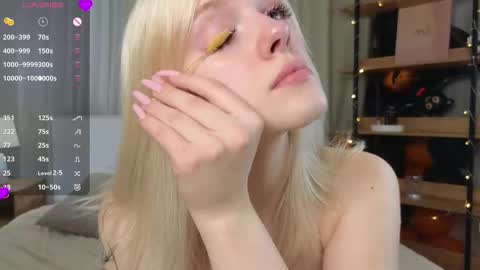 Mary online show from November 9, 11:13 am