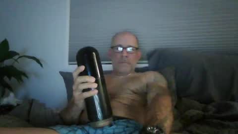 Snapshot of wingnutt765733 chatting on March 4, 1:49 pm wingnutt765733 online show from March 4, 1:49 pm