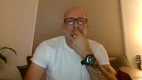 Snapshot of wingnutt765733 chatting on March 3, 5:31 am wingnutt765733 online show from March 3, 5:31 am