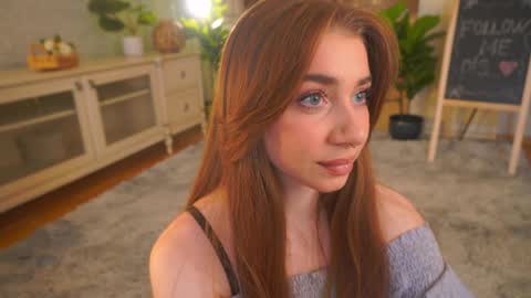 Lillian online show from May 15, 4:10 am