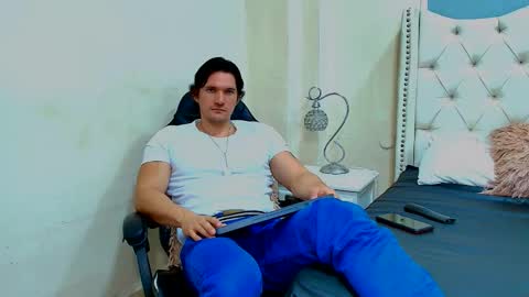 Wiston online show from February 20, 1:13 pm