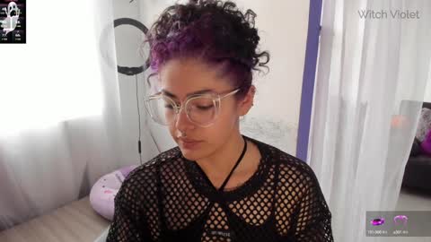 Snapshot of witchofhearts chatting on February 5, 8:25 pm     Luna Violeta  A r t i s t  online show from February 5, 8:25 pm