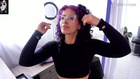 Snapshot of witchofhearts chatting on January 31, 9:16 pm     Luna Violeta  A r t i s t  online show from January 31, 9:16 pm