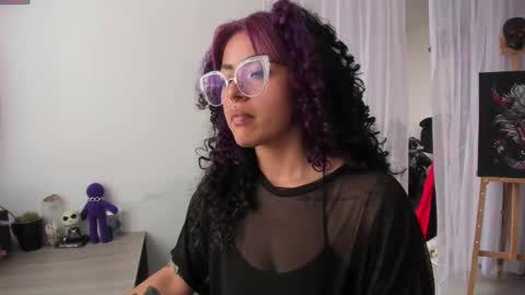 Snapshot of witchofhearts chatting on February 23, 7:49 pm     Luna Violeta  A r t i s t  online show from February 23, 7:49 pm