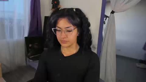 Snapshot of witchofhearts chatting on September 13, 11:07 pm     Luna Violeta  A r t i s t  online show from September 13, 11:07 pm