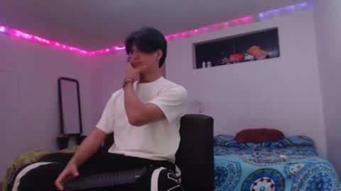 Ken online show from February 9, 1:31 am