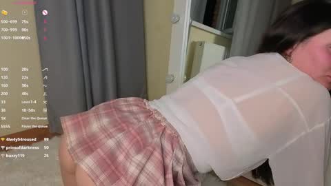 Eva  online show from May 3, 7:53 pm