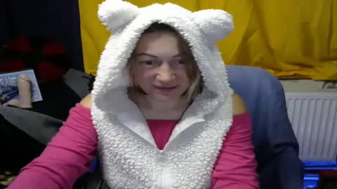 Snapshot of wleslymosw chatting on December 17, 8:43 pm wleslymosw online show from December 17, 8:43 pm