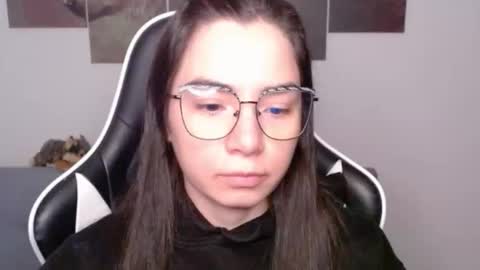 Alex online show from June 8, 1:39 am