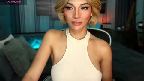 Julia online show from March 20, 6:07 am