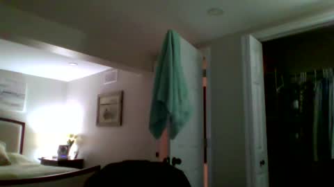 woodeee77 online show from February 15, 12:46 am