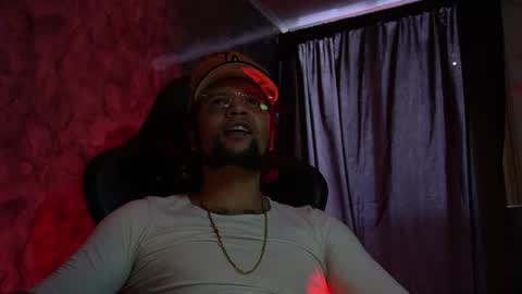 Woondeer online show from February 11, 10:24 pm