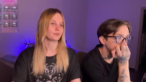 Snapshot of worldofllove chatting on January 15, 9:20 pm Arnika and Simon online show from January 15, 9:20 pm