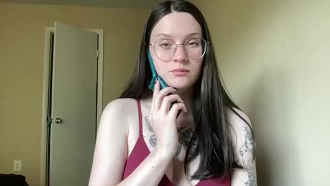 Lucina online show from September 15, 6:42 pm