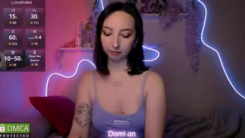 Sue online show from March 30, 4:40 pm