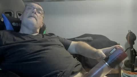 Snapshot of wowsers2022 chatting on October 22, 8:17 am wowsers2022 online show from October 22, 8:17 am