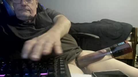 wowsers2022 online show from November 25, 4:33 am