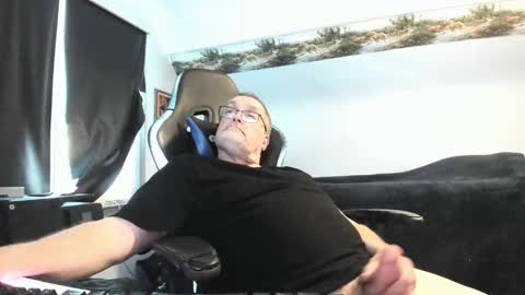 Snapshot of wowsers2022 chatting on September 12, 8:22 pm wowsers2022 online show from September 12, 8:22 pm