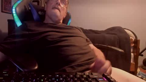 Snapshot of wowsers2022 chatting on October 9, 1:11 am wowsers2022 online show from October 9, 1:11 am