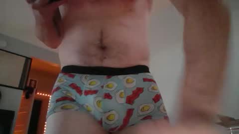 wrecklesspleasure93 online show from April 27, 1:14 am