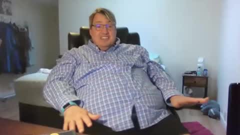 Wren Valentino online show from February 18, 6:37 pm