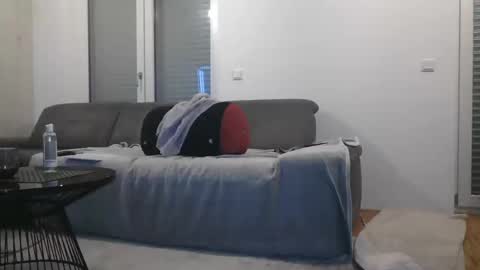 x0z0y0 online show from March 12, 11:31 am