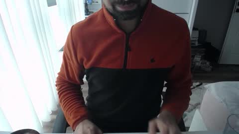 Snapshot of x_____0_____x chatting on October 23, 11:44 am Mr. Lonely online show from October 23, 11:44 am
