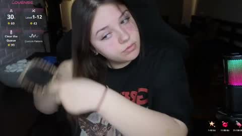 LOVE NERDS ONLY online show from April 20, 3:20 am