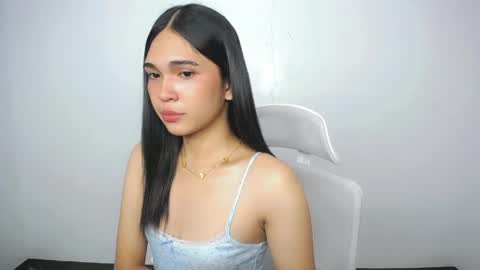 xairah_doux online show from May 14, 12:53 am