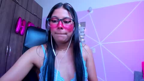 XALLYSONX online show from November 17, 4:53 pm