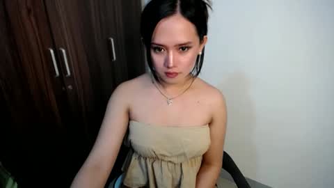 Snapshot of xasian_babygirl chatting on January 18, 8:30 pm Aiah online show from January 18, 8:30 pm