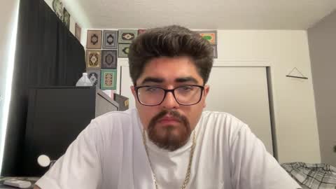 xavier_1169 online show from September 18, 4:11 pm