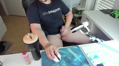 xbwcx44 online show from June 21, 11:49 am