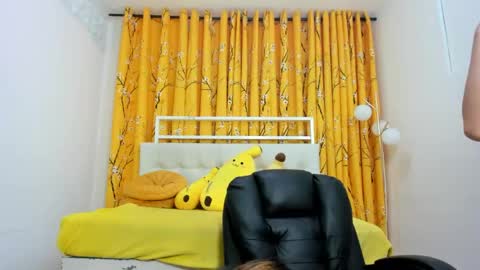 rica online show from April 13, 4:44 pm