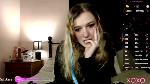 Snapshot of xelliee_rosex chatting on September 30, 10:26 am EllieeRose online show from September 30, 10:26 am